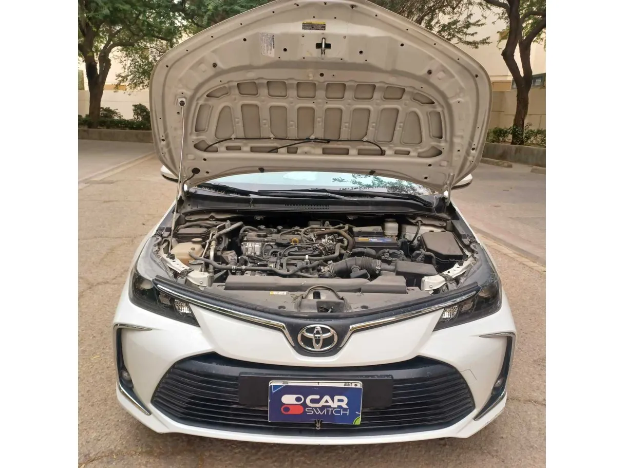 Car image 30