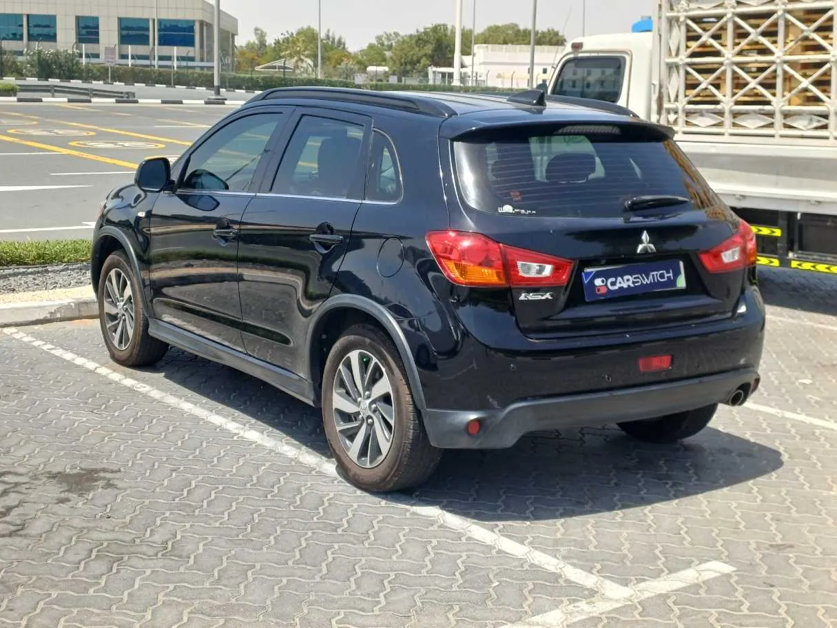 Car image 7