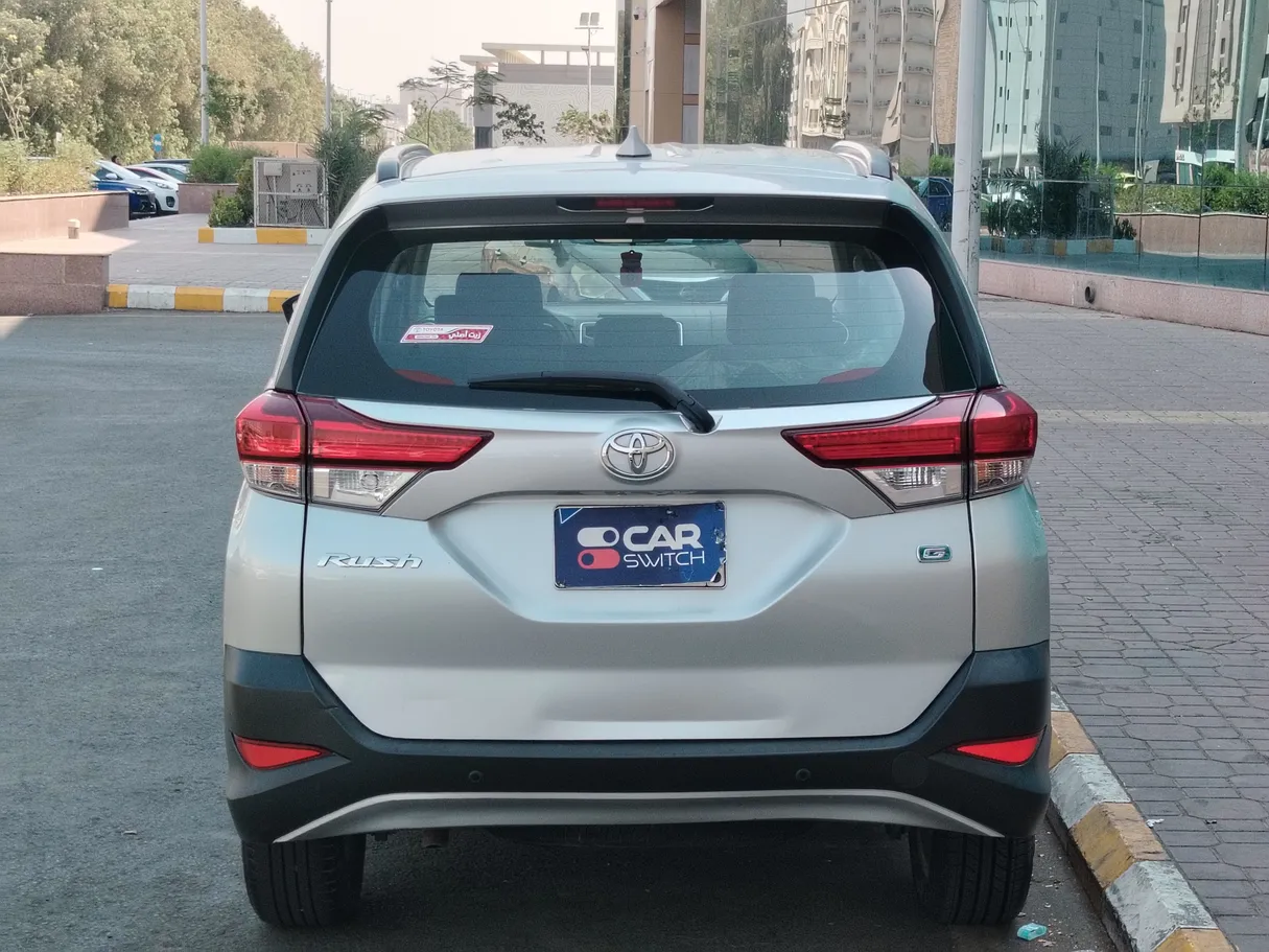 Car image 6