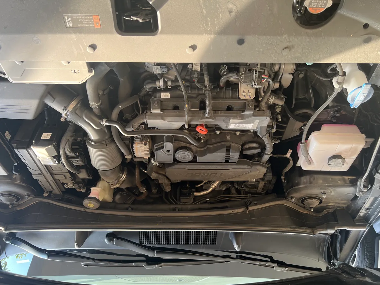 Car image 11