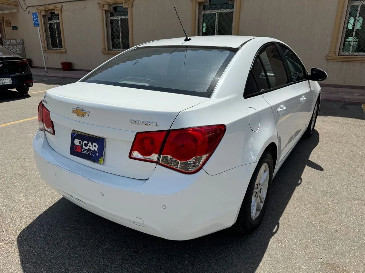 Car image 5