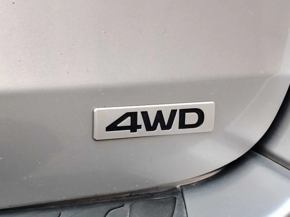 Car image 33