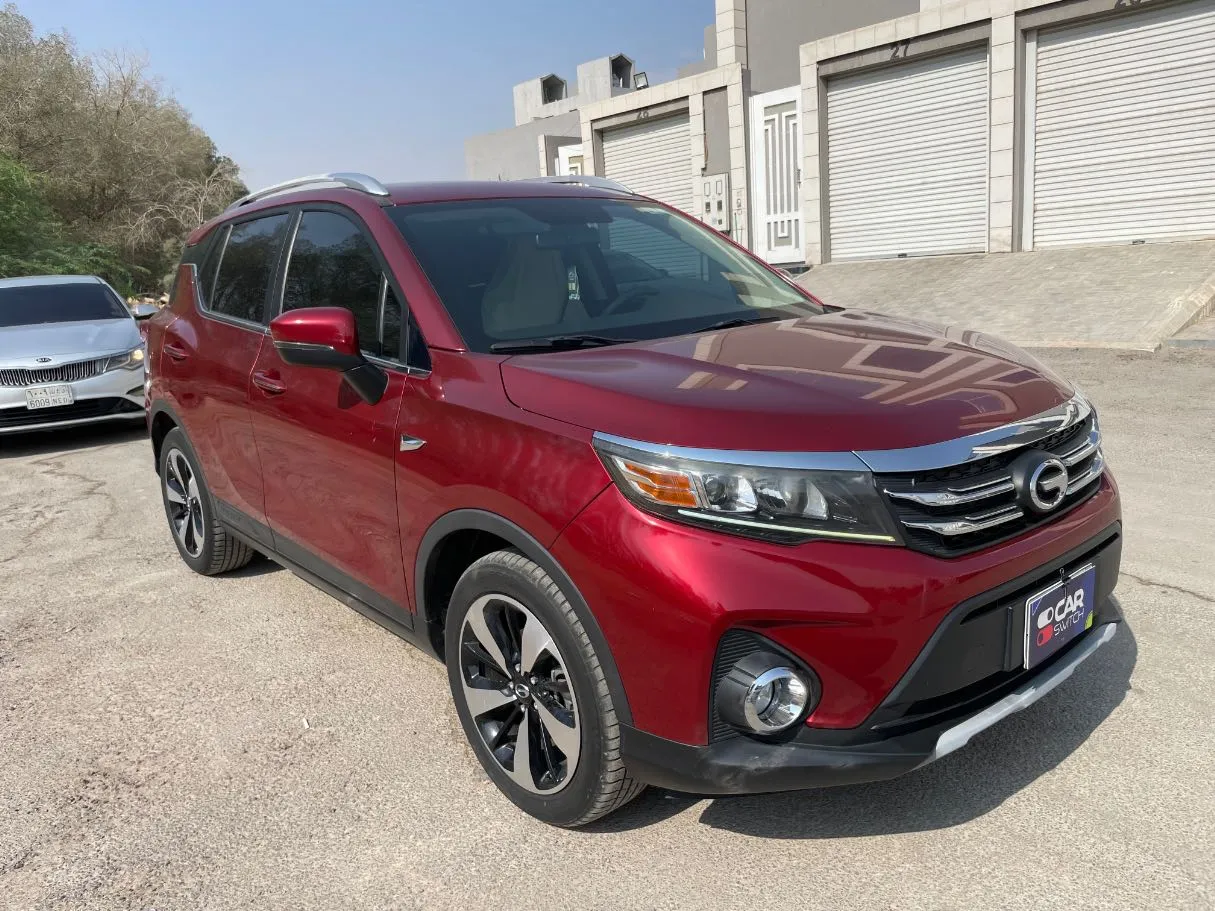 Car image 3