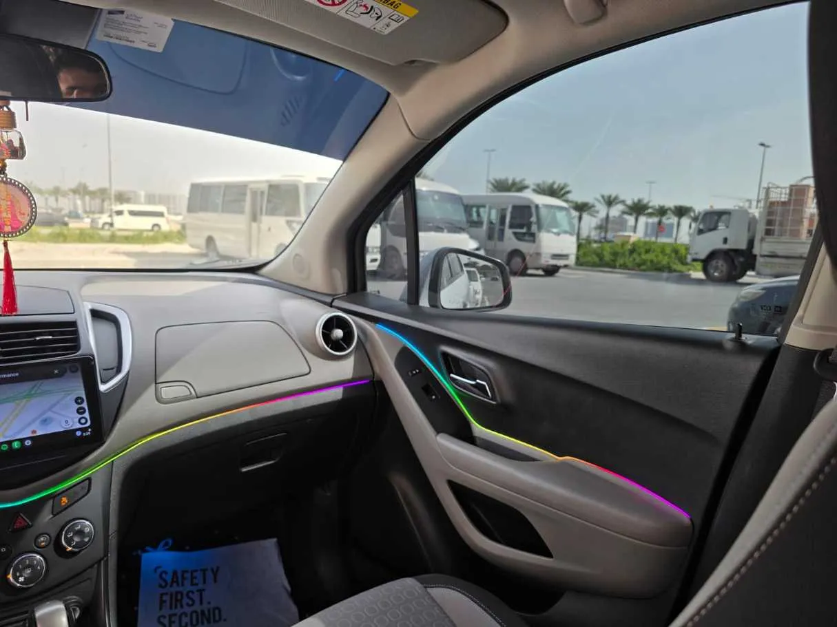 Car image 11