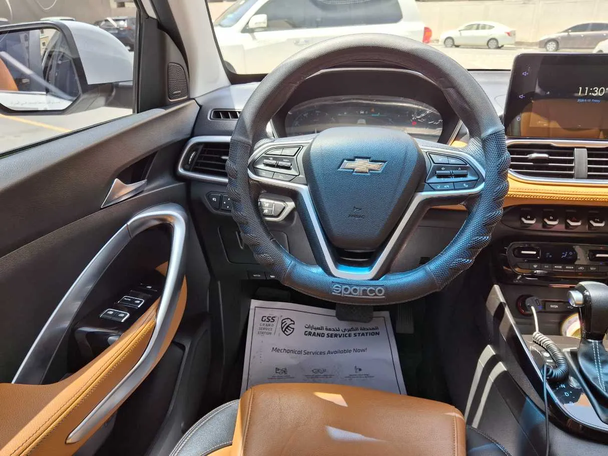 Car image 17