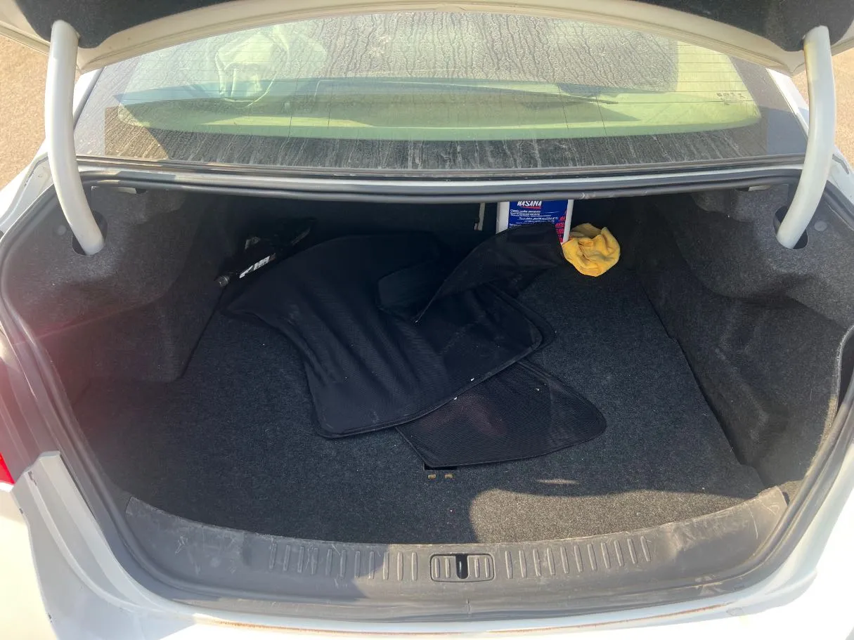 Car image 21