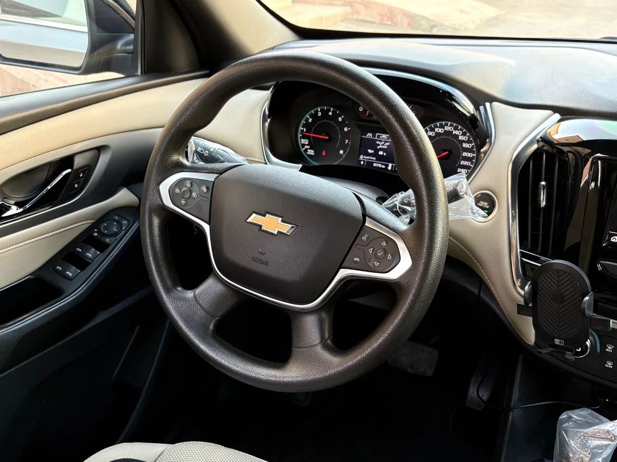 Car image 22