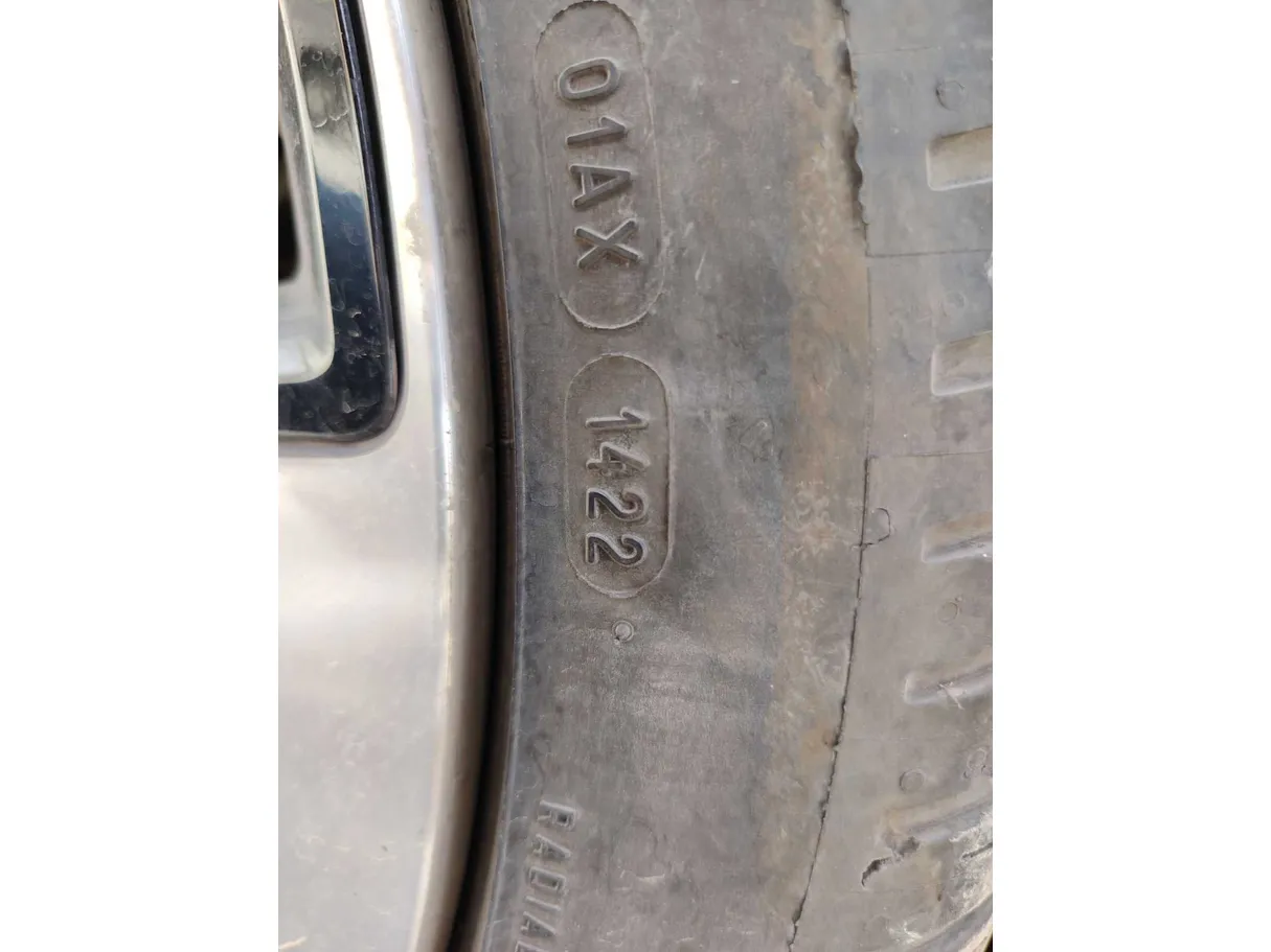 Car image 31