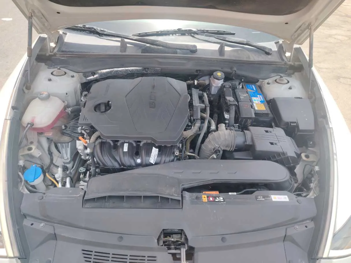 Car image 35