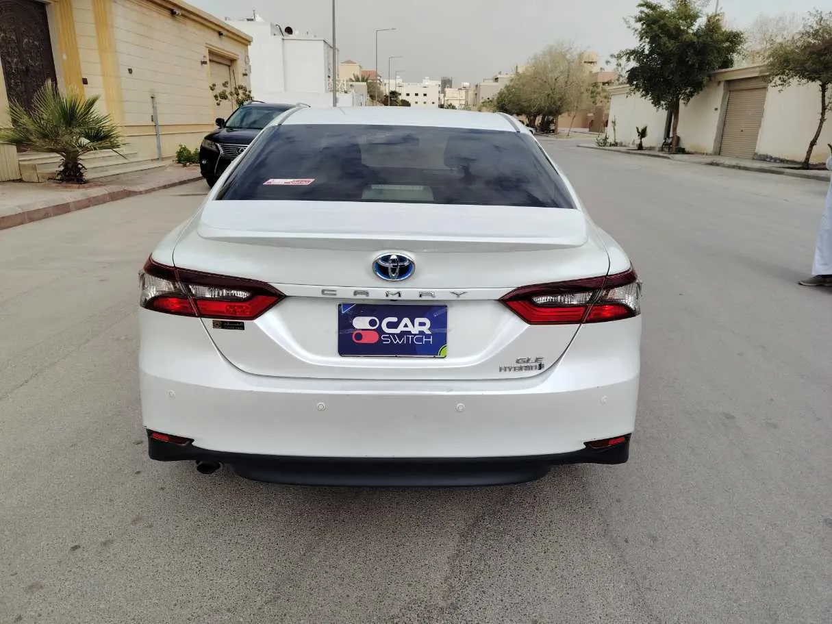 Car image 6