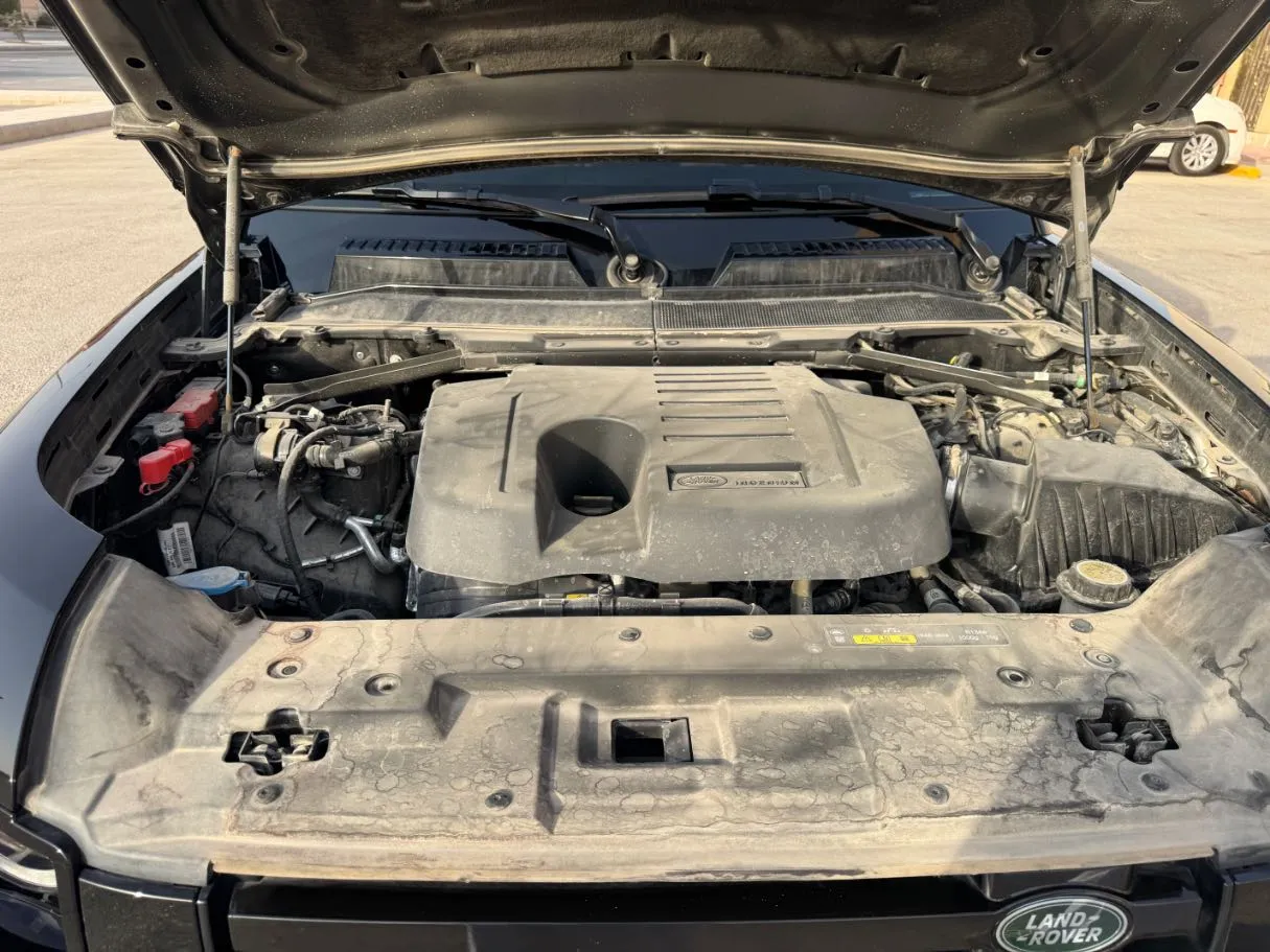 Car image 21