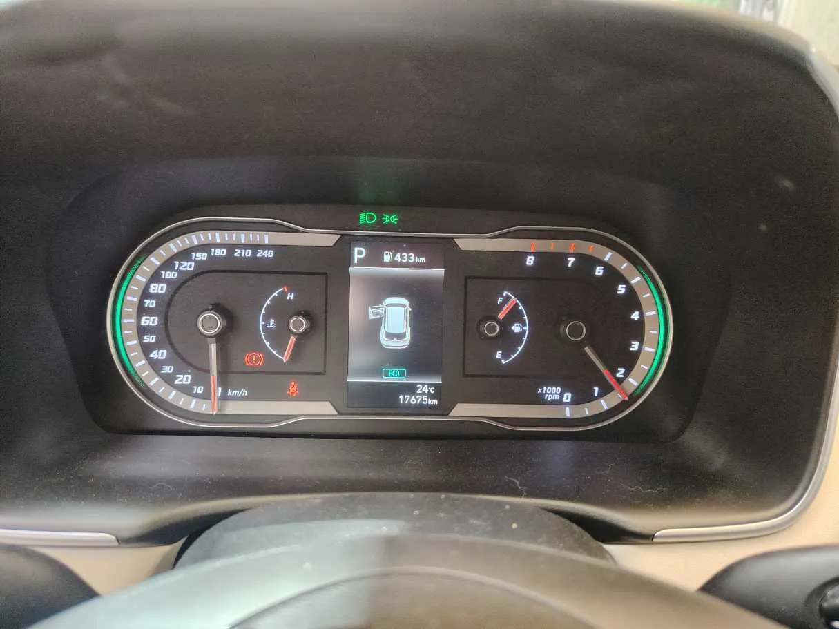 Car image 23