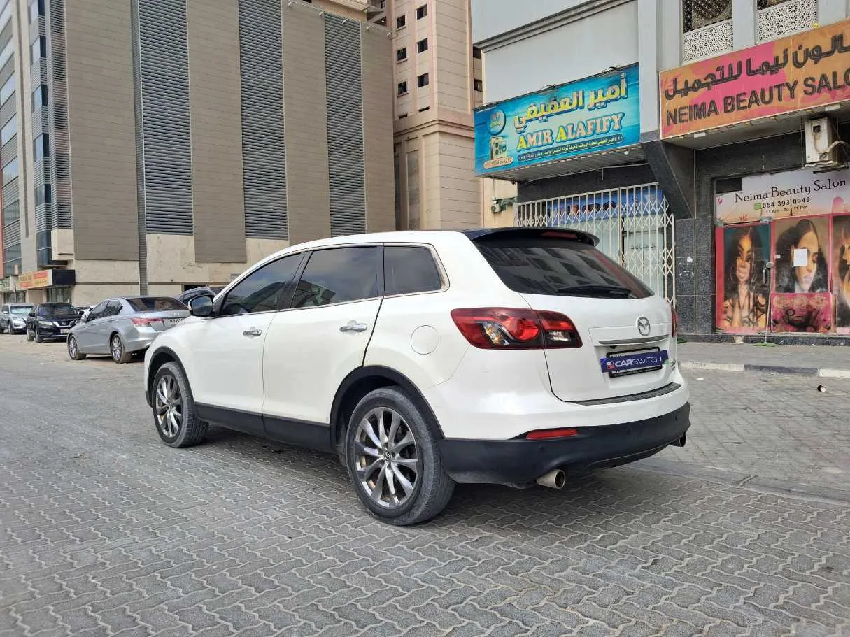 Car image 7