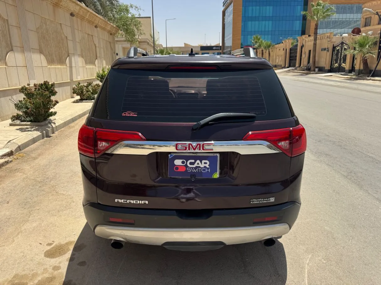 Car image 6