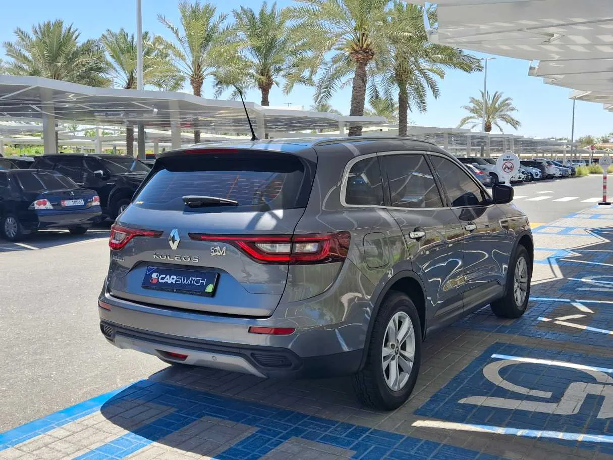 Car image 7