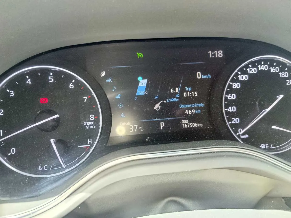 Car image 27