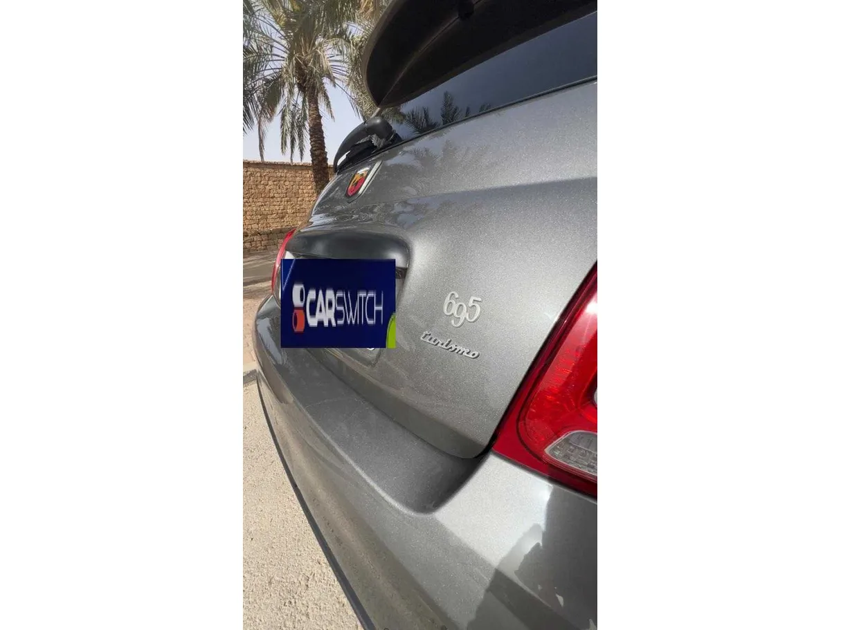 Car image 6