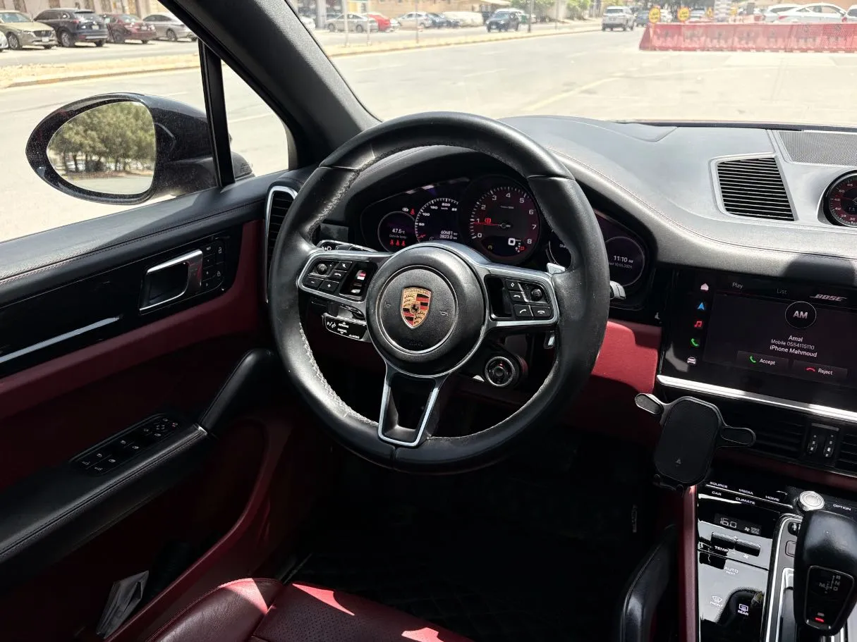 Car image 20
