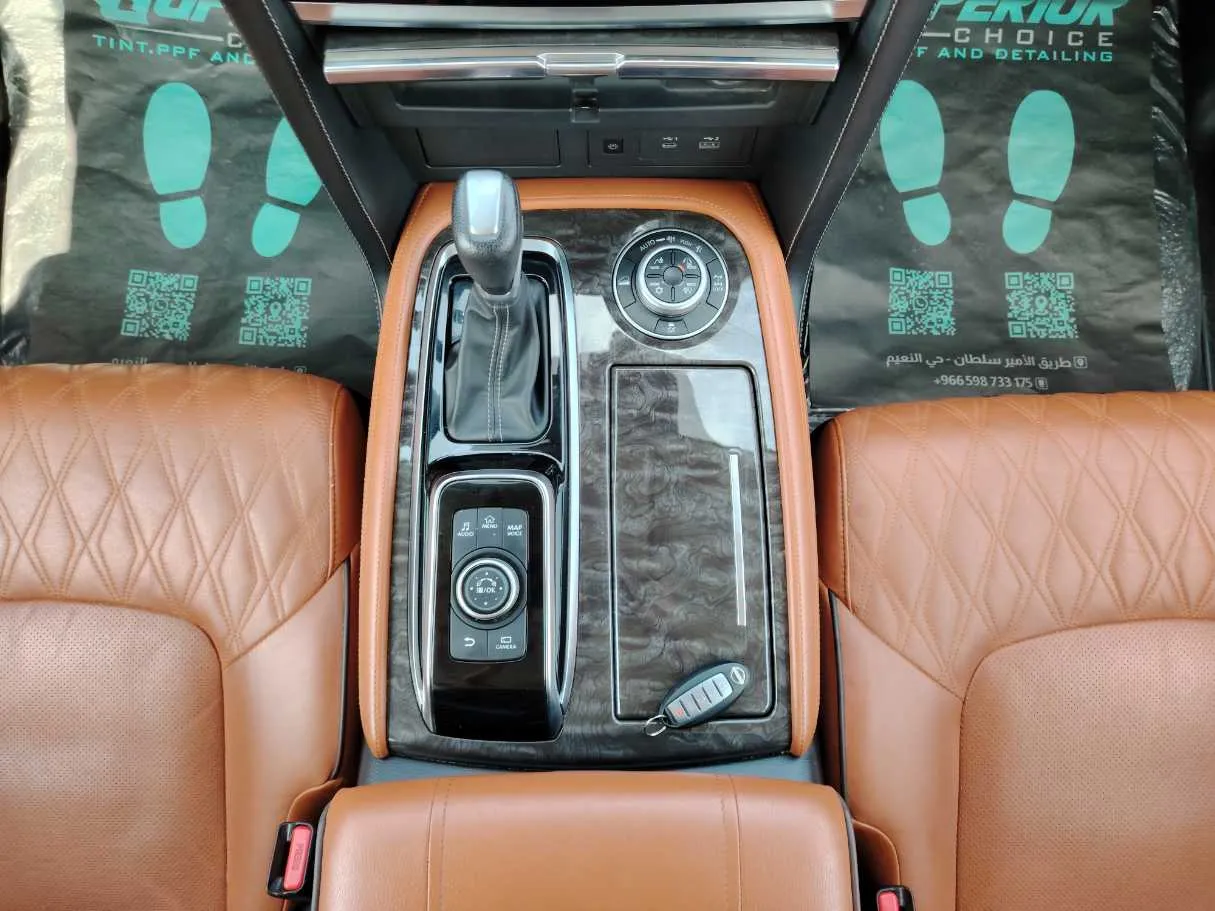 Car image 23