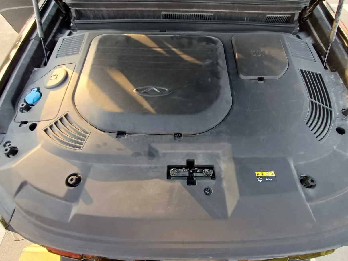 Car image 20
