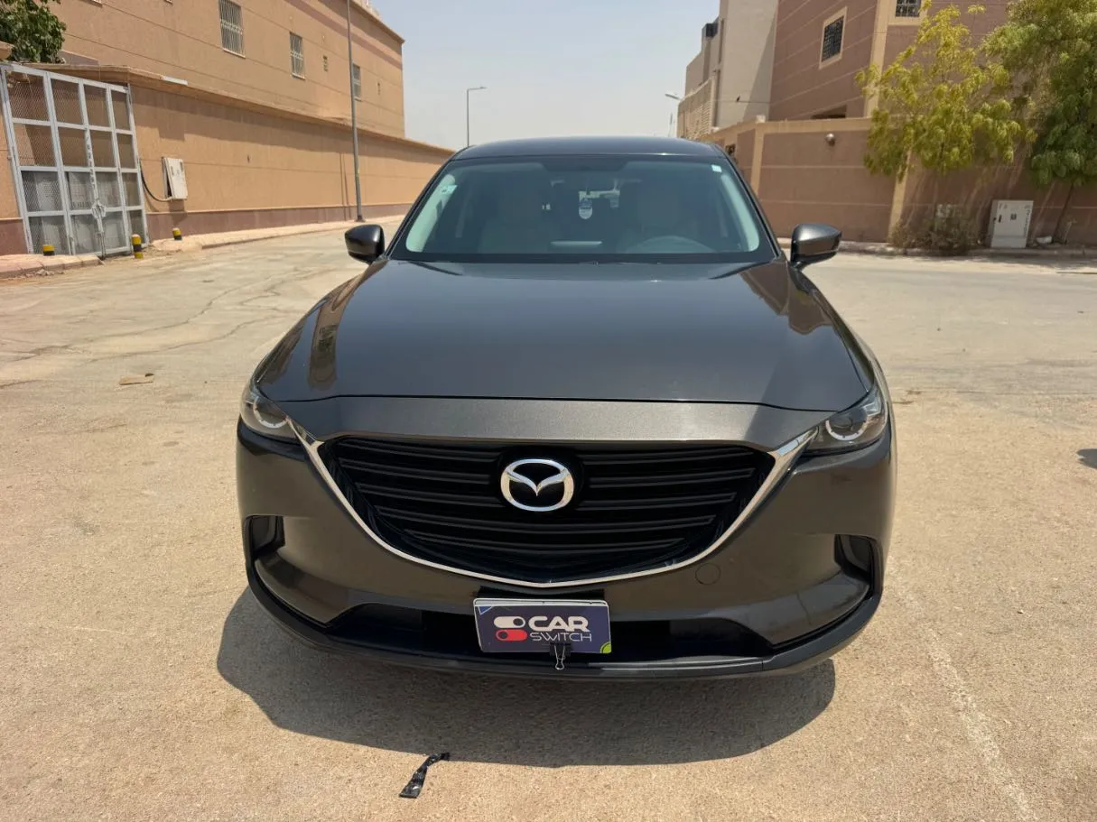 Car image 2