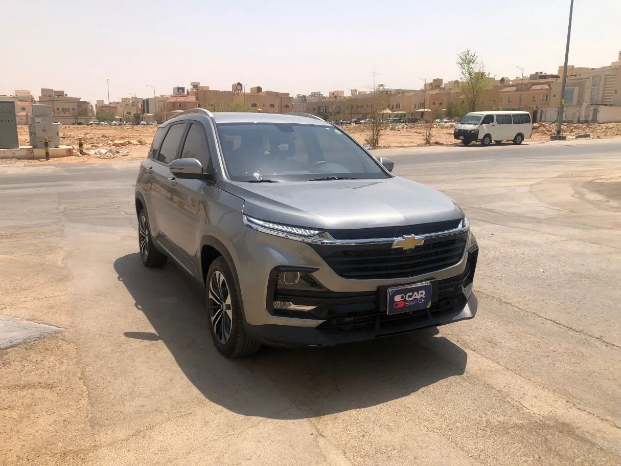 Car image 3