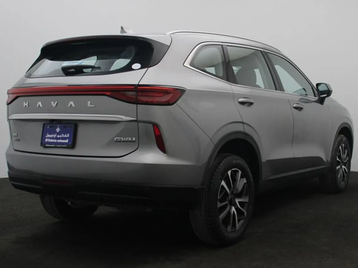 Car image 2