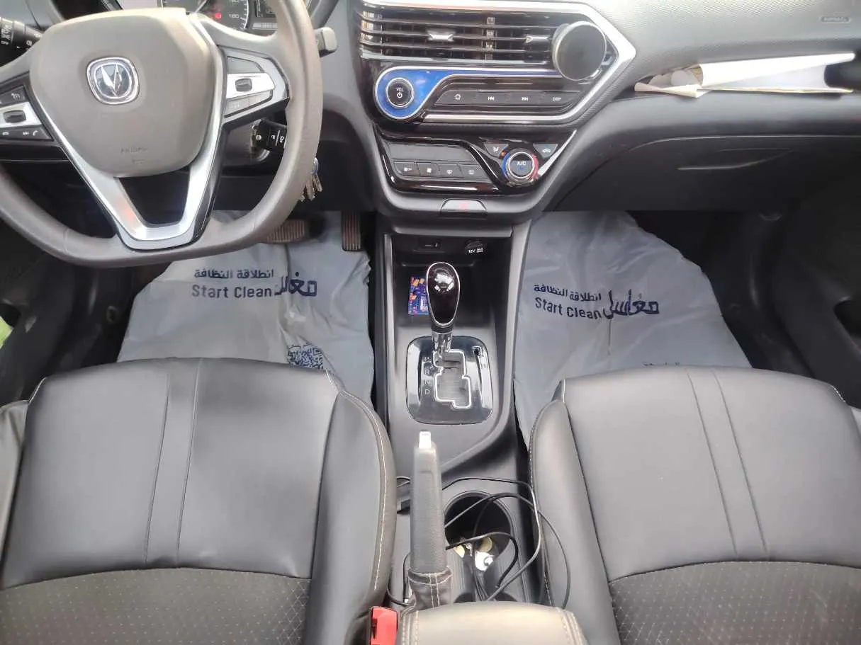 Car image 22