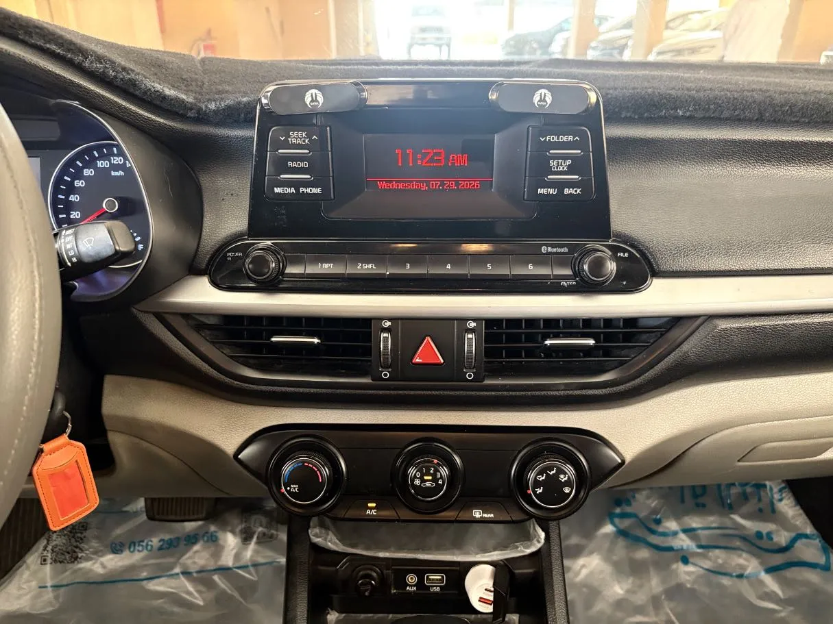 Car image 20