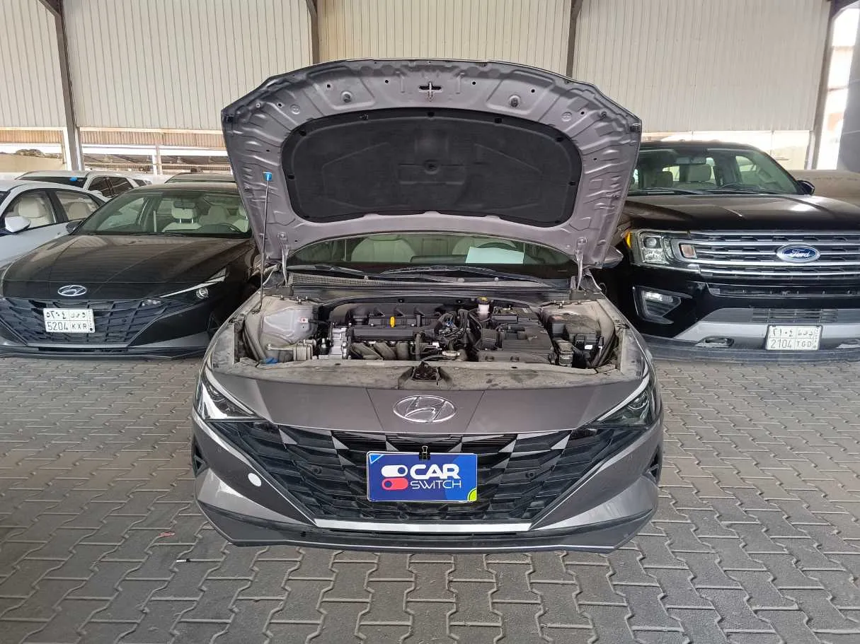 Car image 24
