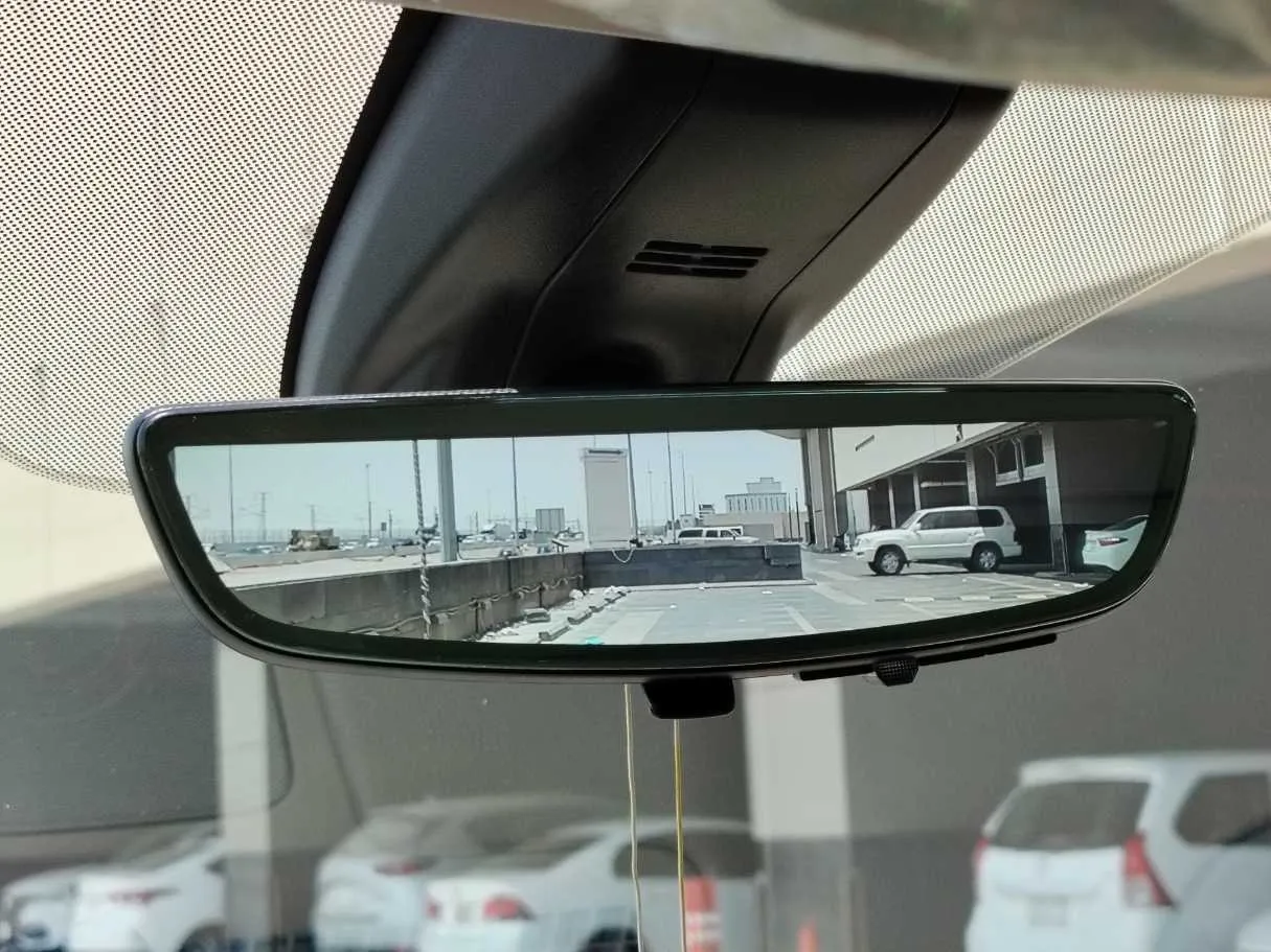Car image 29