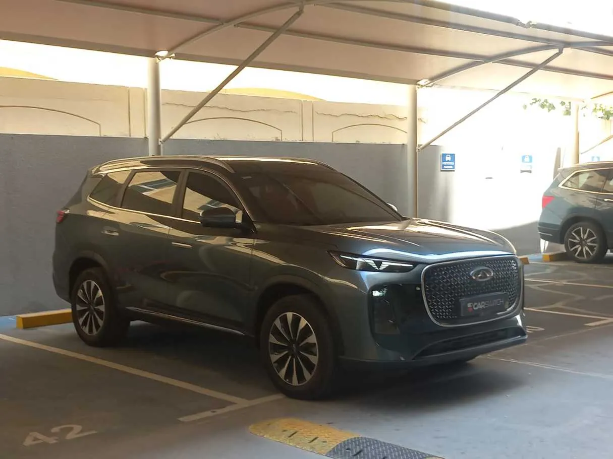 Car image 3