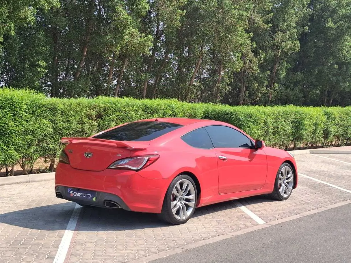 Car image 5