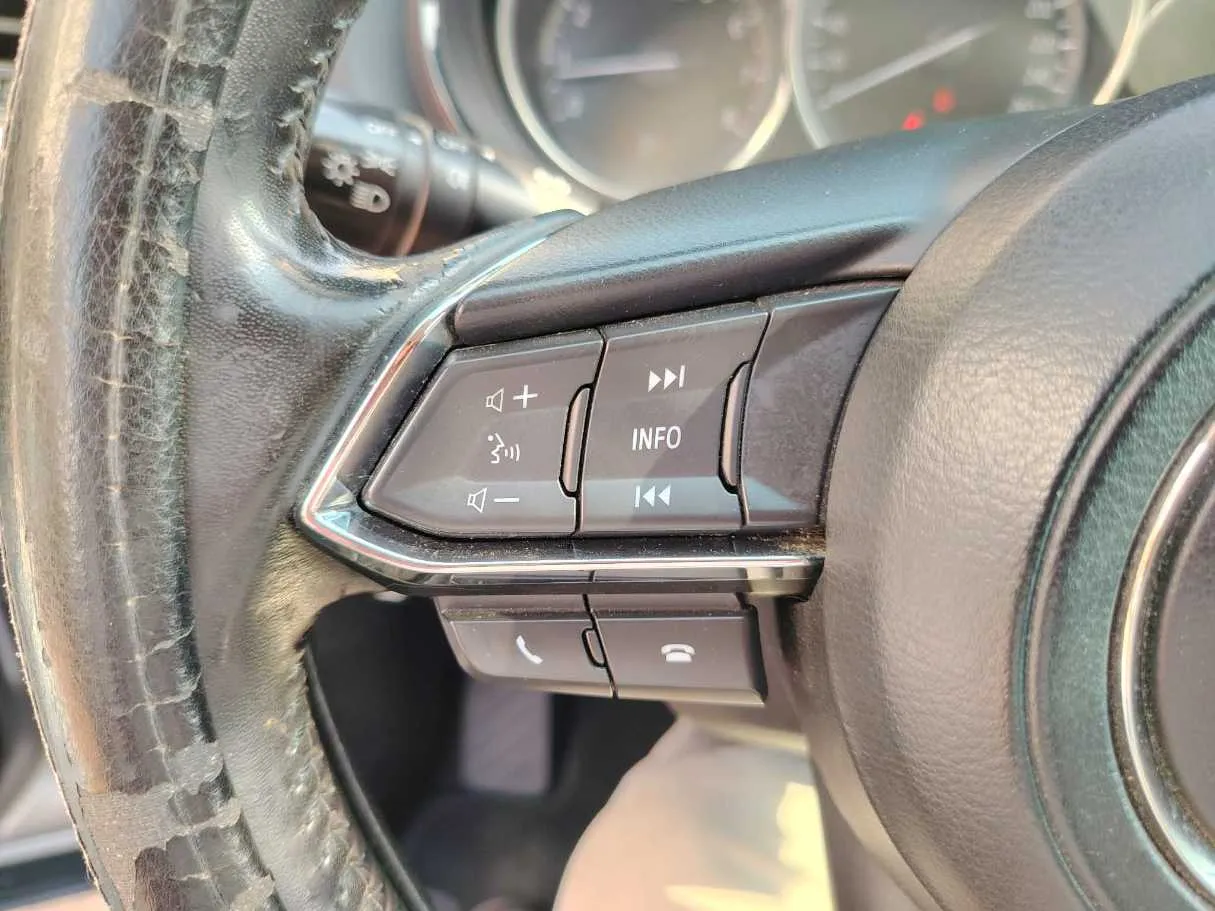 Car image 29