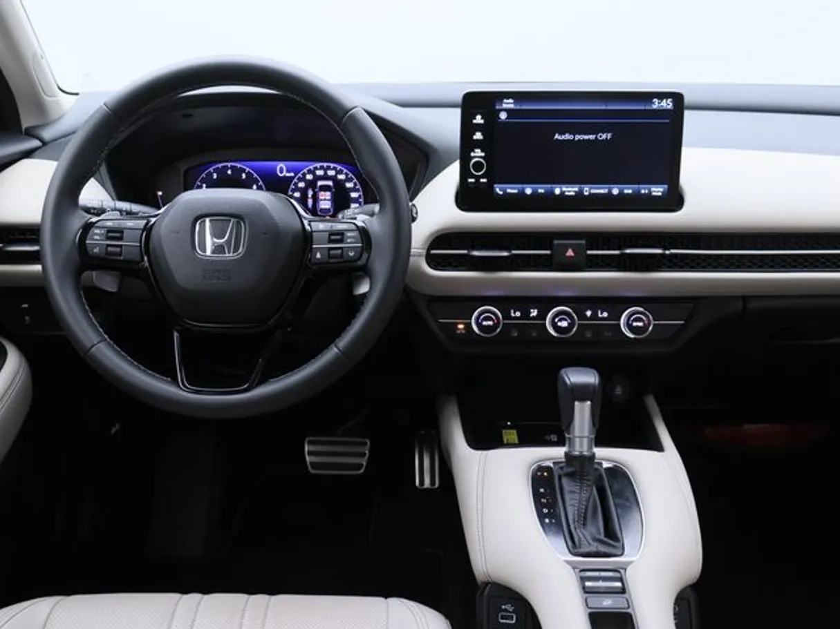 Car image 15