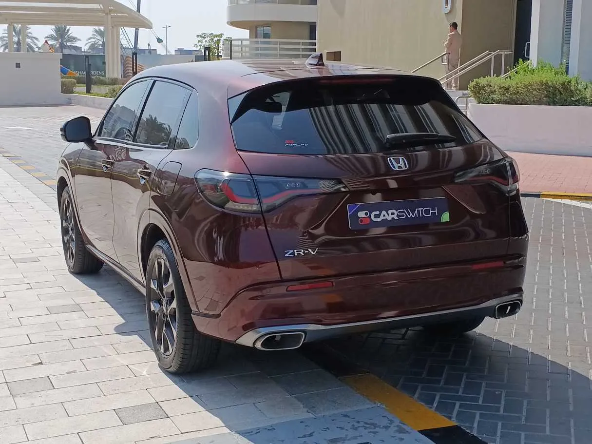 Car image 7