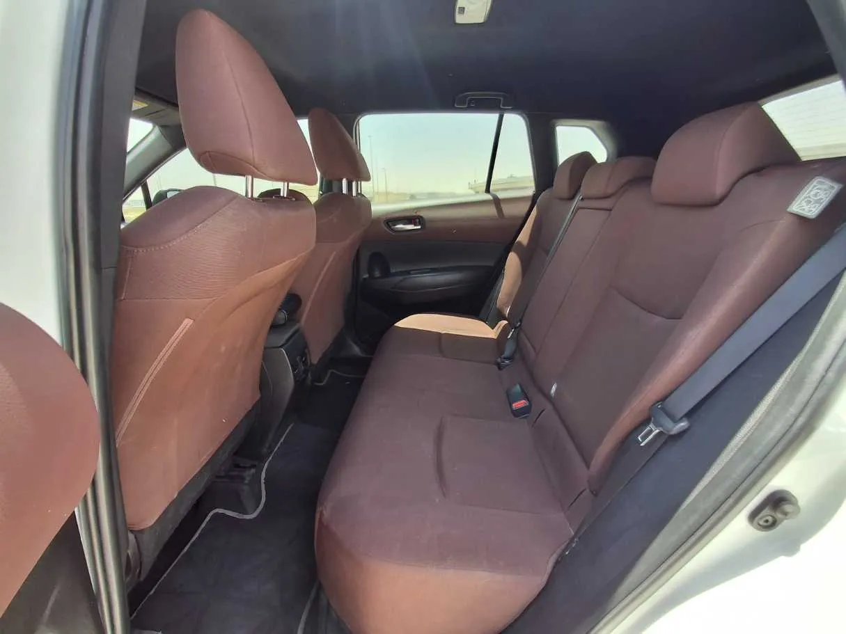 Car image 13