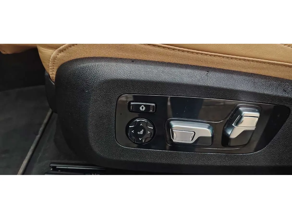 Car image 31