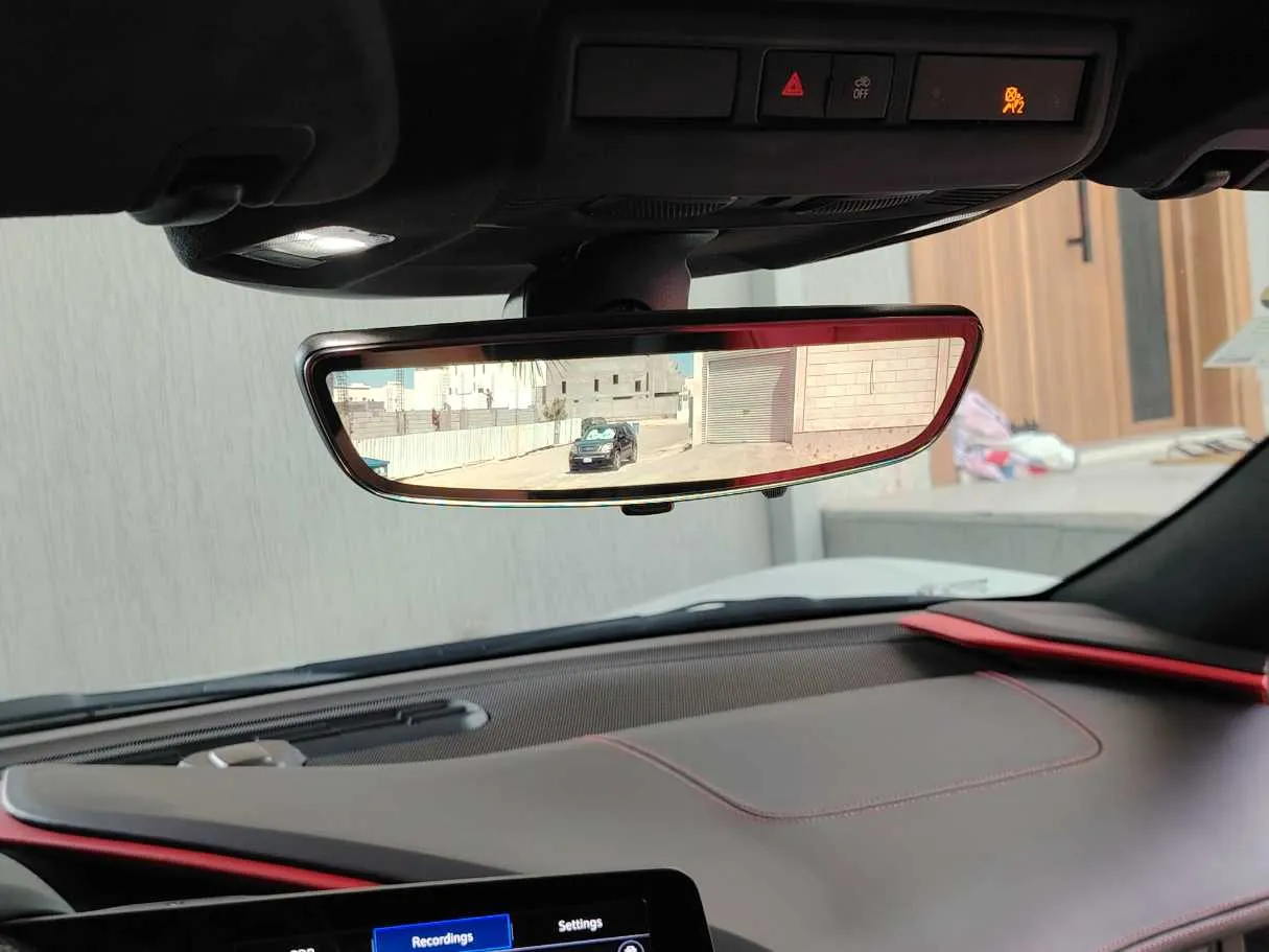 Car image 29