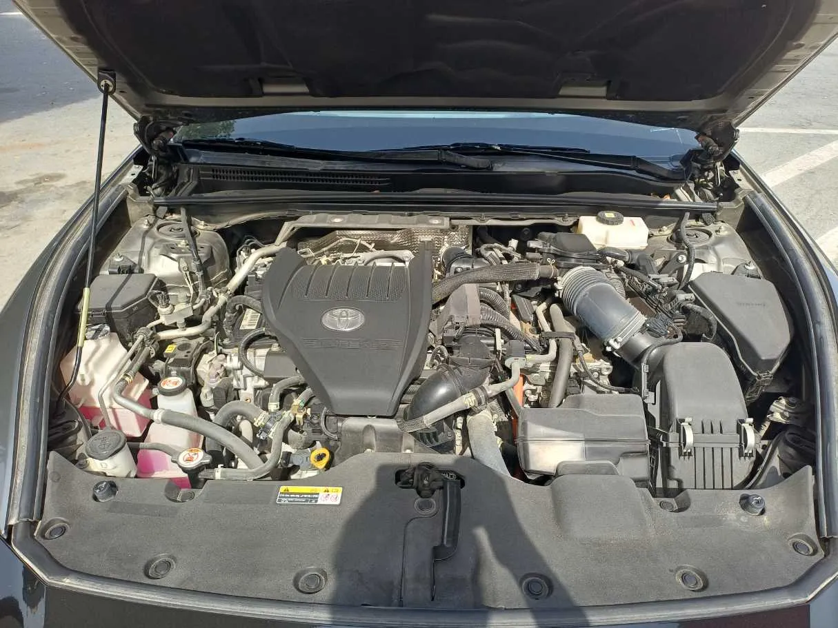 Car image 25
