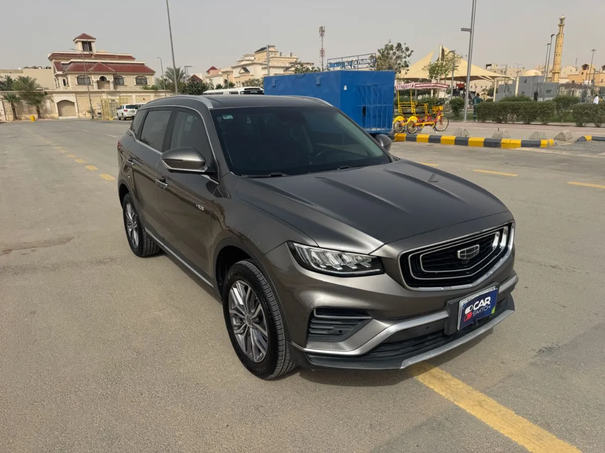 Car image 3