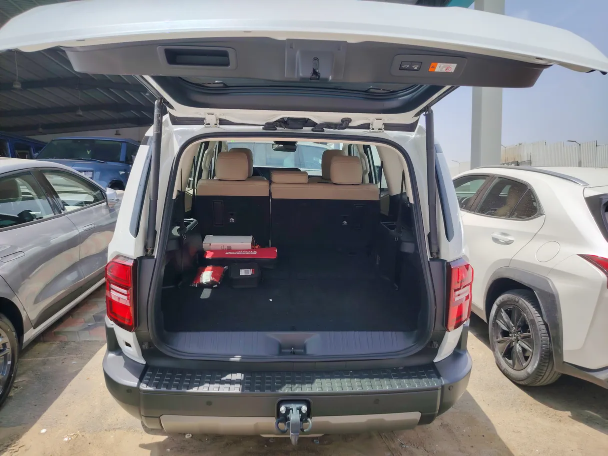 Car image 31