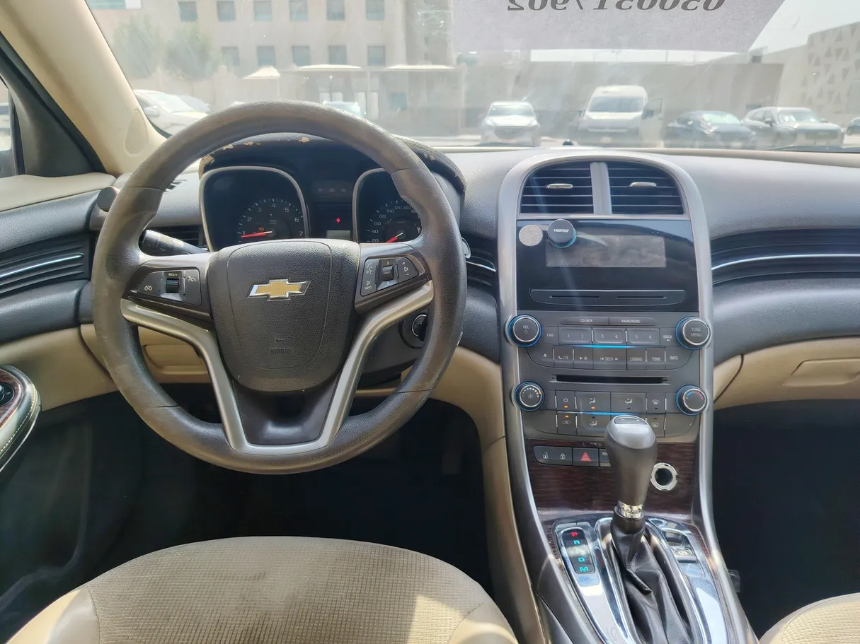 Car image 20