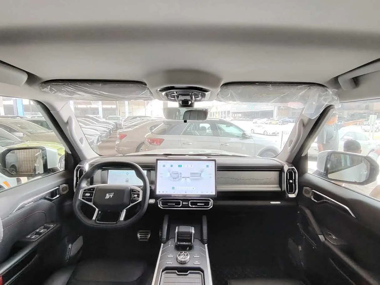 Car image 22