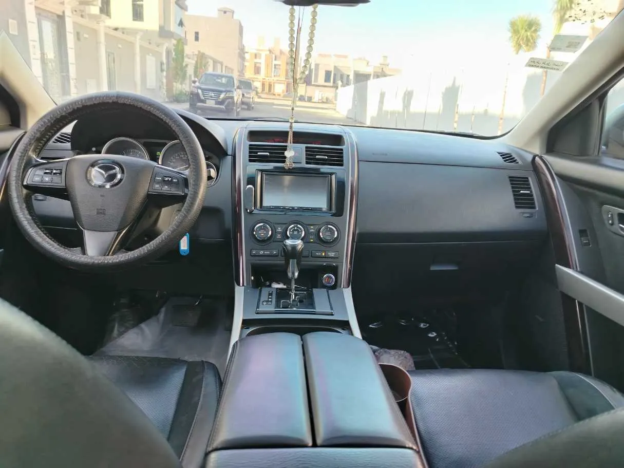 Car image 22