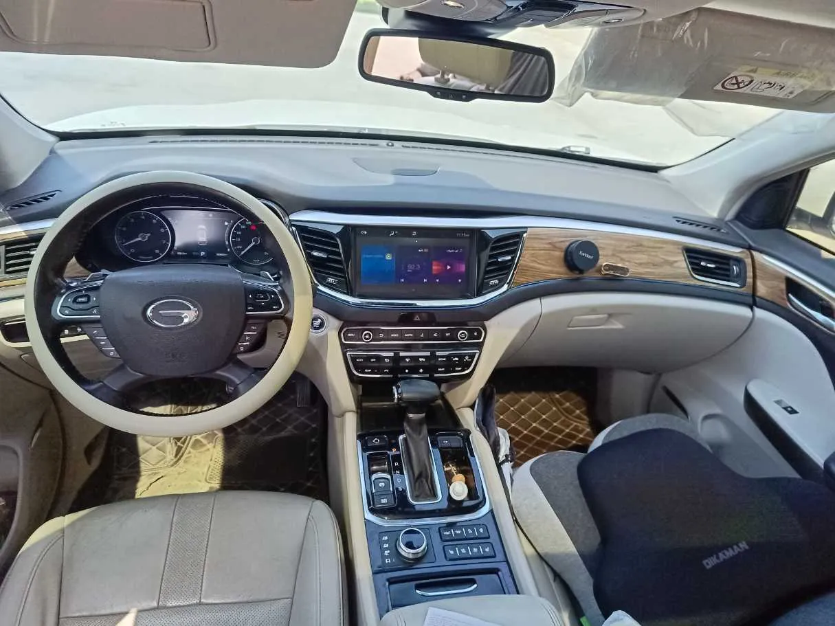 Car image 21