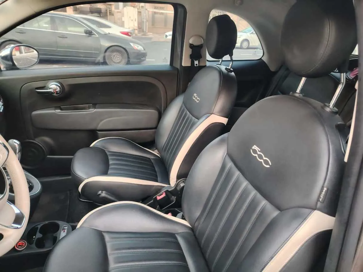 Car image 24