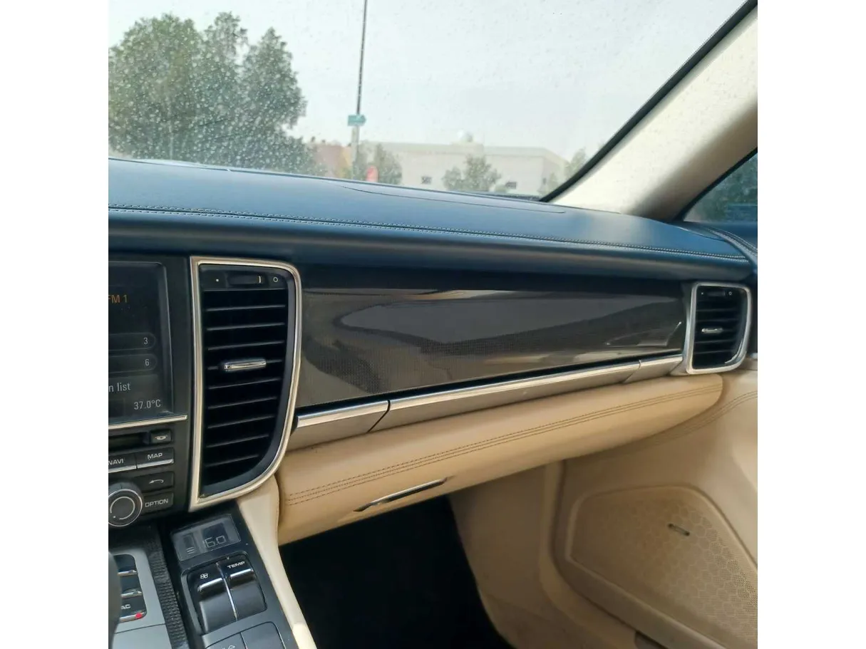 Car image 35