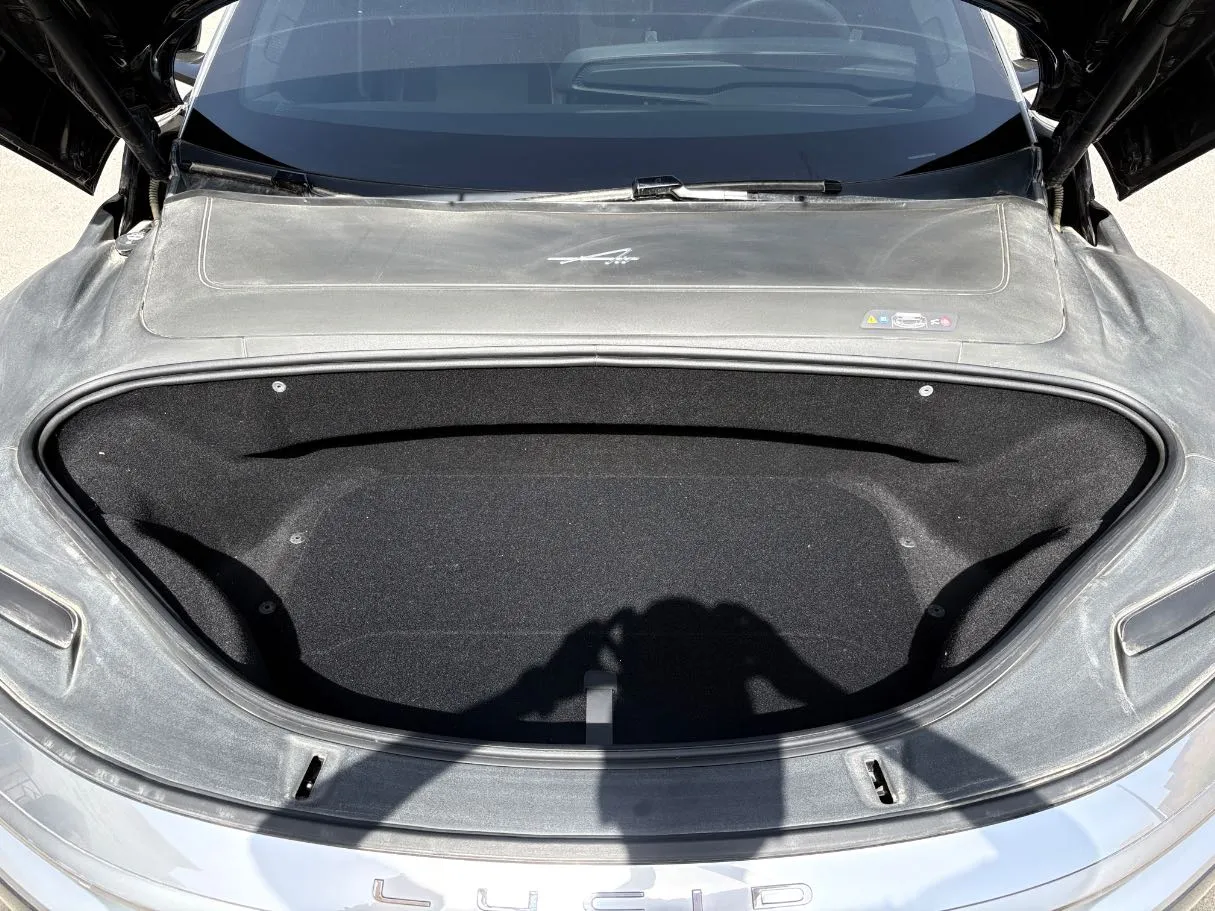 Car image 32