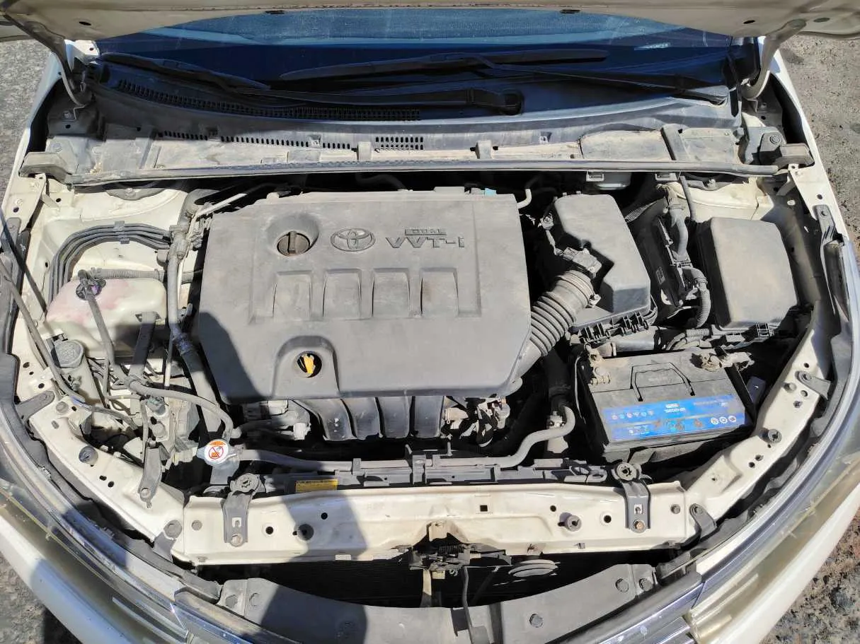 Car image 30